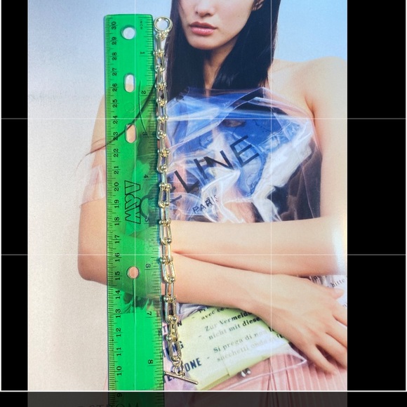 Gold Plated Chunky Trendy Bracelet - Picture 4 of 4